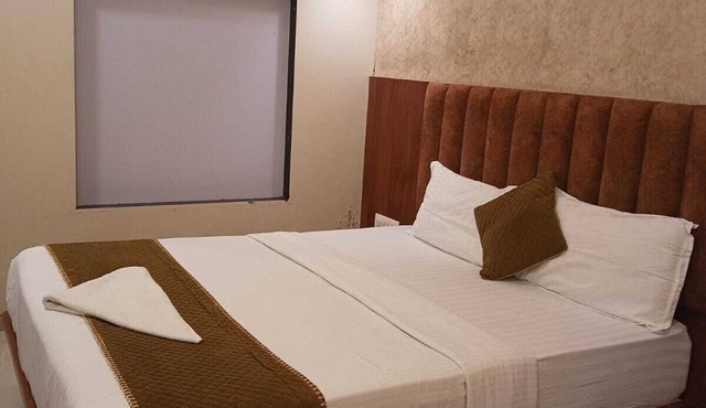 Transit Pride Hotel T2 Mumbai Airport in Mumbai