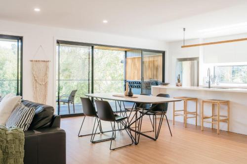 Tree Top Haven Itas in Kings Meadows