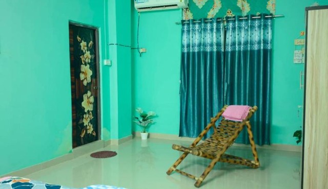 Ujan Homestay