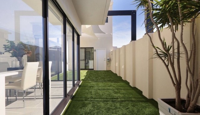 Ultra Modern Villa Walk To The Beach in Beaconsfield