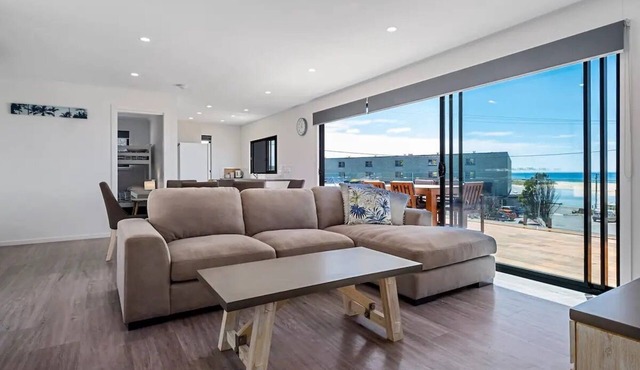 Unit 2 - Stunning Views - Scamander Lifestyle! in Break O'Day