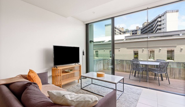 Urban Oak Peaceful Hideaway near Cafs and Markets in Camperdown