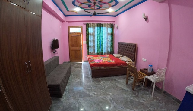 UTTAM STAY