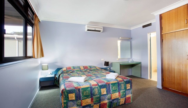Vale Hotel in Aitkenvale