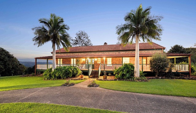 Valley View Retreat Private 36 Acre Hinterland Escape in Witta