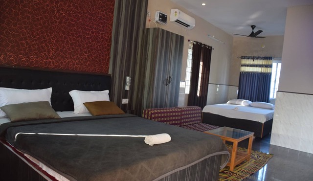Vinodhara Guesthouse