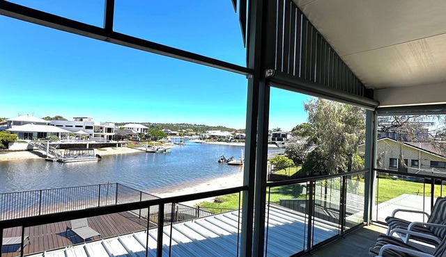 Waterfront Retreat Mooloolaba in Mooloolaba