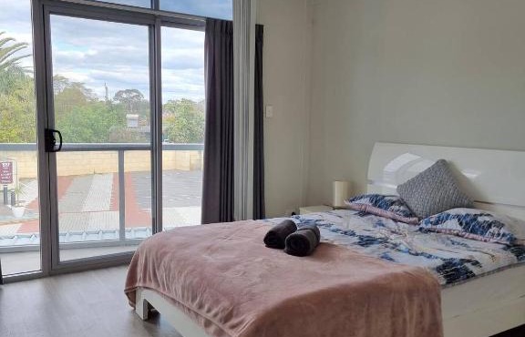 Waverley apartment D-one bedroom wifi available in Perth