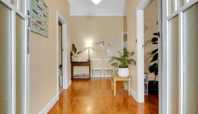 Welcome to your perfect getaway in the heart of Shepparton! Nestled in the CBD in Shepparton