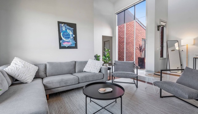 Werribee Spacious Retreat in Werribee South