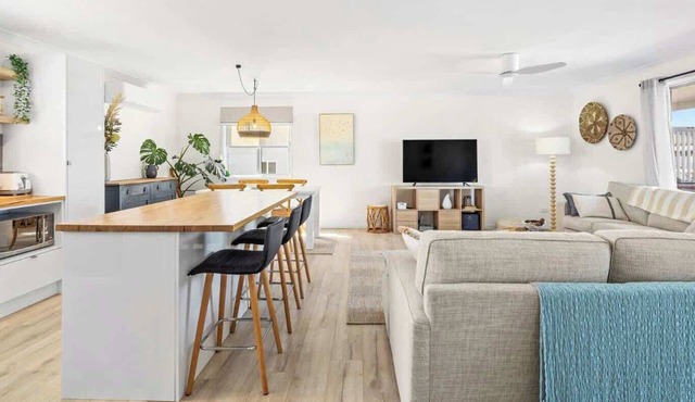 Whale Watcher – 5BR Home | Summer Only in Tuross Head