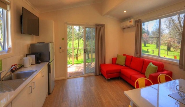 Yea Riverside Caravan Park in Yea