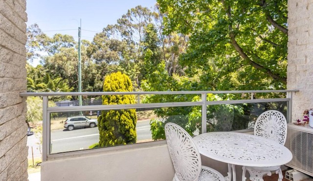 You will love this unique location of this renovated 2 bedroom apartment with modern amenities oppos in South Perth