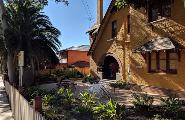 Burwood Bed and Breakfast in Burwood