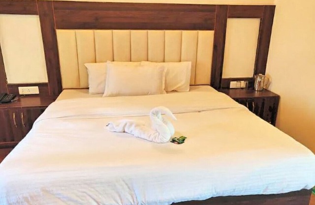 G Villas- Luxurious Cottage with beautiful mountain view 3
