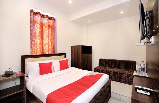 OYO 8664 Hotel 1st Choice