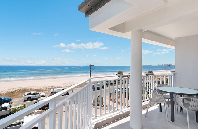 Xavier Dunes Hampton Style Beachfront Holidaying 