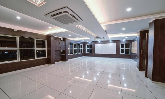 Kolhapur Hotel | 160 m² Hotel ∙ 3 guests