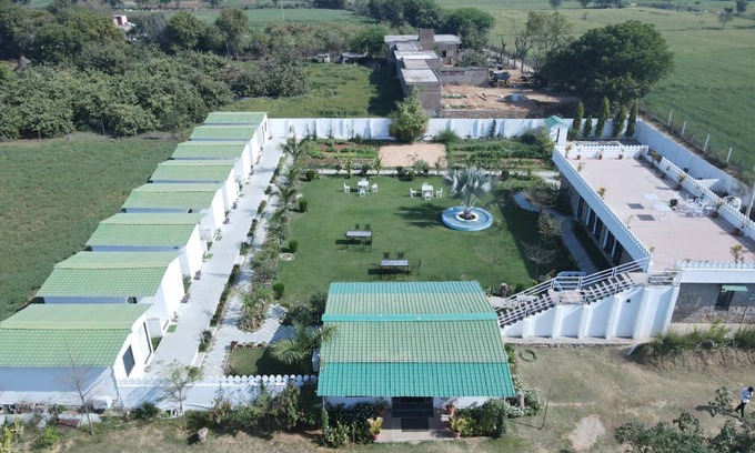 Sawai Madhopur Hotel | 160 m² Hotel ∙ 2 guests