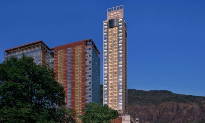 Sanpada Hotel | 165 m² Hotel ∙ 127 guests