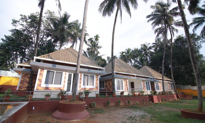 Athirapally Resort | 180 m² Resort ∙ 4 guests
