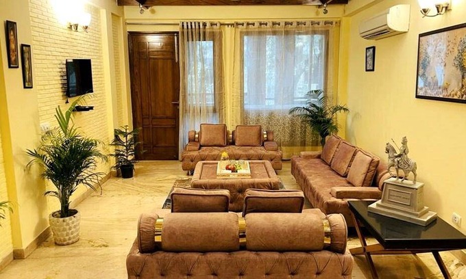Saket House | 207 m² House ∙ 4 bedrooms ∙ 8 guests