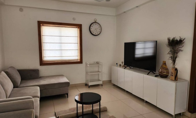 Manikonda Apartment | 232 m² Apartment ∙ 2 bedrooms ∙ 4 guests