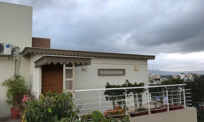 Kolhapur Apartment | 290 m² Apartment ∙ 1 bedroom ∙ 3 guests