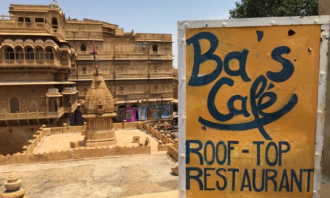 Amar Sagar Pol Bed & Breakfast | 300 m² Bed and breakfast ∙ 3 guests