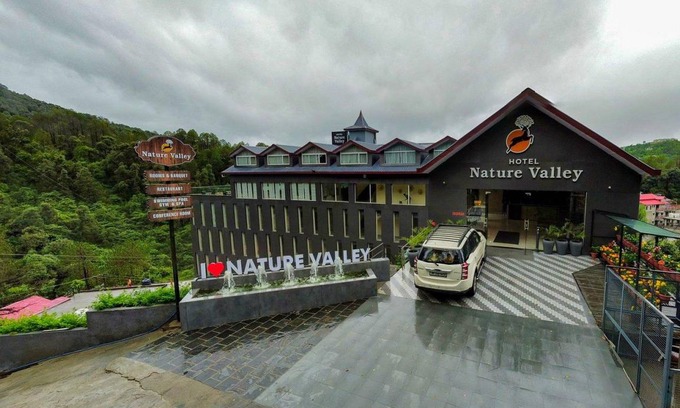 Banikhet Hotel | 300 m² Hotel ∙ 2 guests