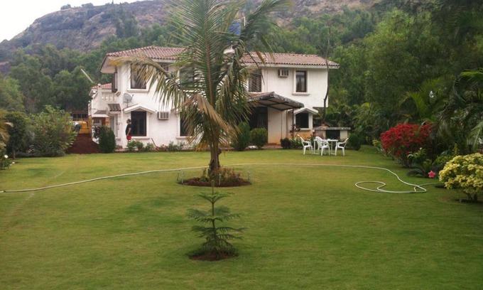 Lonavala Villa | 300 m² Villa ∙ 4 bedrooms ∙ 30 guests