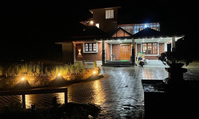 Sringeri House | 3000 m² House ∙ 4 bedrooms ∙ 12 guests