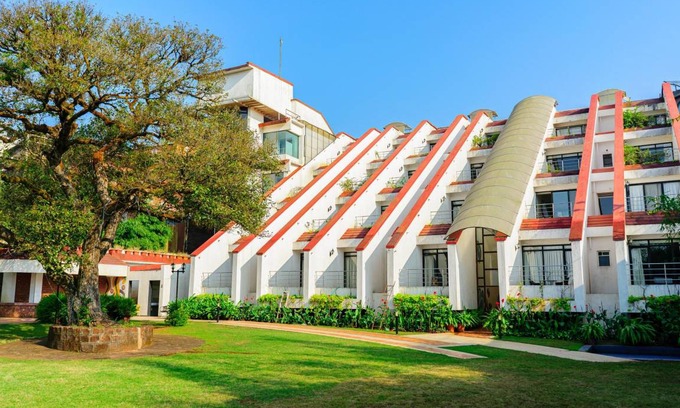 Mahabaleshwar Resort | 320 m² Resort ∙ 10 guests