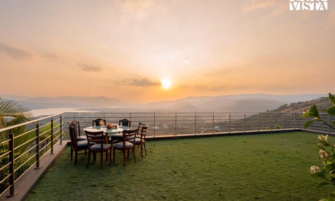 Pune Villa | 325 m² Villa ∙ 4 bedrooms ∙ 12 guests