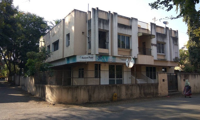 Kothrud House | 4 Single beds Shared stay for family & friends !