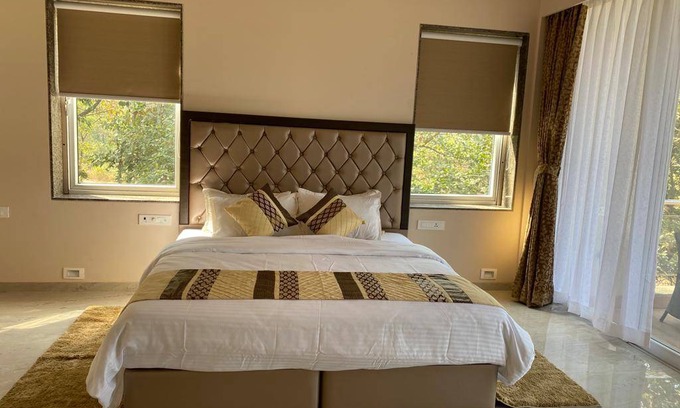 Lonavala Resort | 450 m² Resort ∙ 3 bedrooms ∙ 6 guests