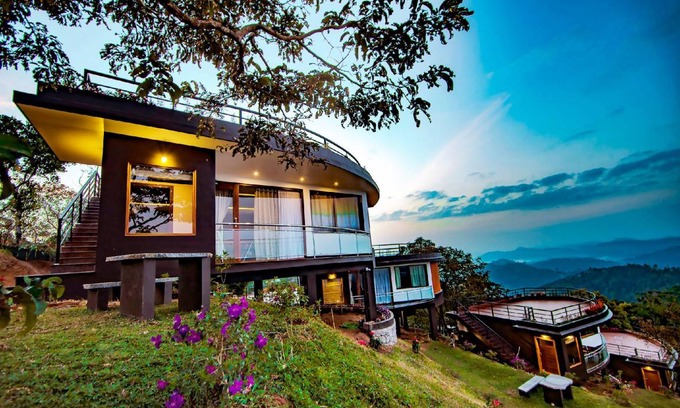 Chinnakanal Resort | 50 m² Resort ∙ 2 guests