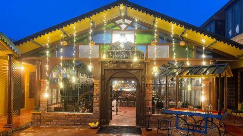 Wellington Hotel | 92 m² Hotel ∙ 5 bedrooms ∙ 9 guests