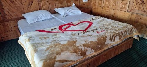 Banjar House | Blissful Heavan Tirthan