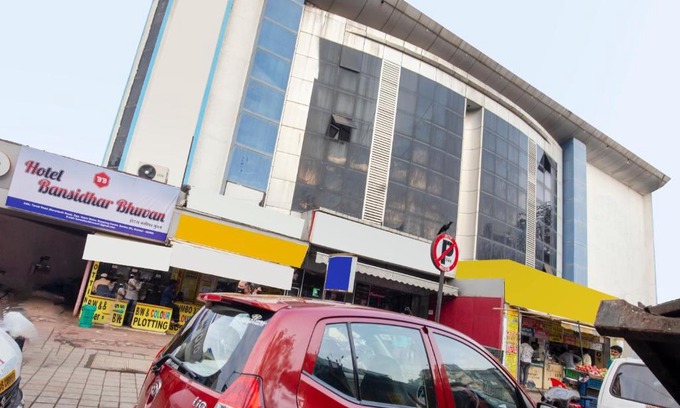 Bandra West Hotel | Capital O 77295 Hotel Bansidhar Bhuvan