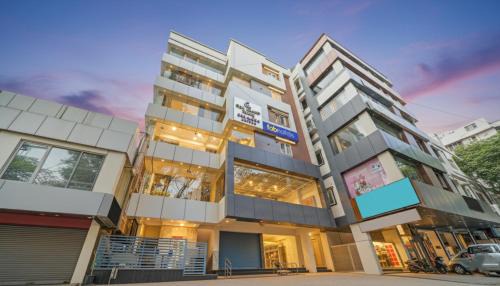 Lakshminarayana Pura Hotel | FabHotel Redmoon Suites - Nr Brookfield