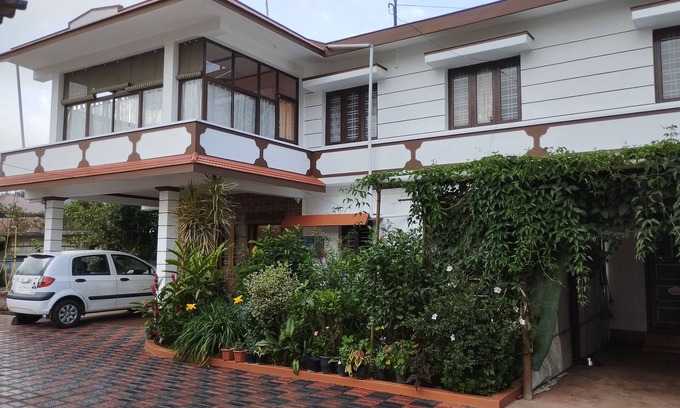 Madikeri House | Family stay in madikerin2 bedroom house