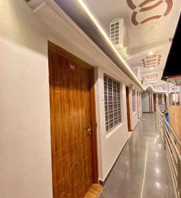 Shivanandi Hotel | Geetanjali Palace Hotel & Restaurant