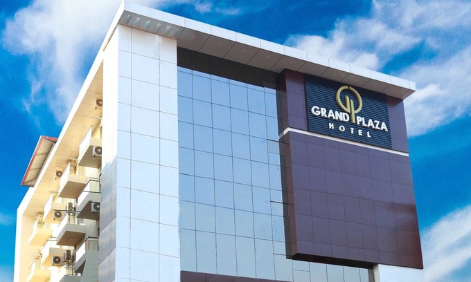 Hampankatta Hotel | Grand Plaza Hotel