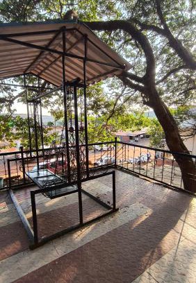 Mahabaleshwar Cabin | Hilltop Cottage