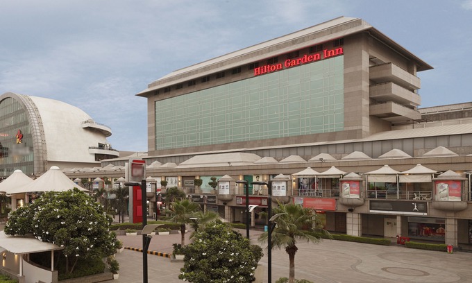 New Delhi Hotel | Hilton Garden Inn New Delhi/Saket