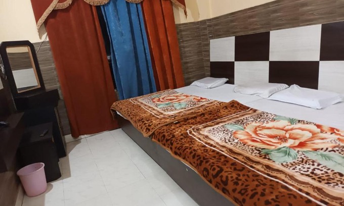 Katra Hotel | Hotel Krishna Deluxe
