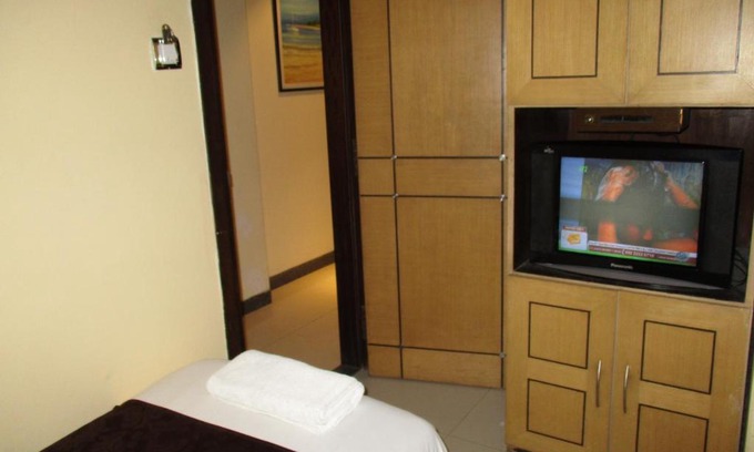 Marine Lines Hotel | Hotel Sapna Marine