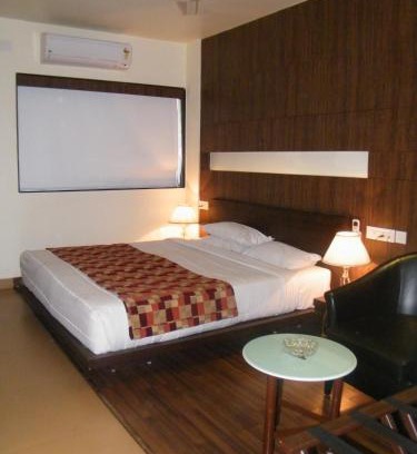 Dhanbad Hotel | Hotel Skylark