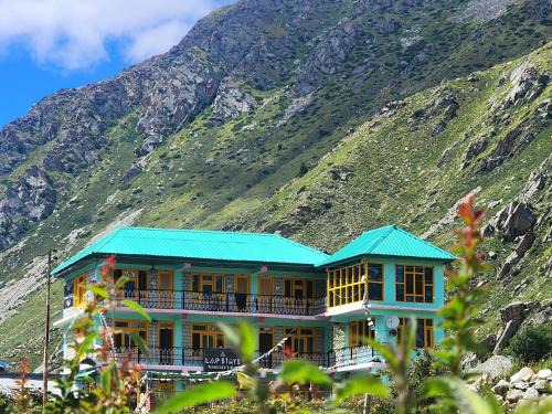 Chitkul Hostel | LAP Stays - Wanderer's Nest